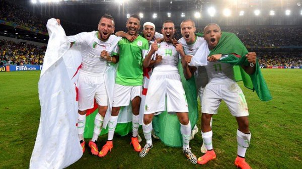 صور منتخب الجزائر 8 صور منتخب الجزائر خلفيات المنتخب الجزائري